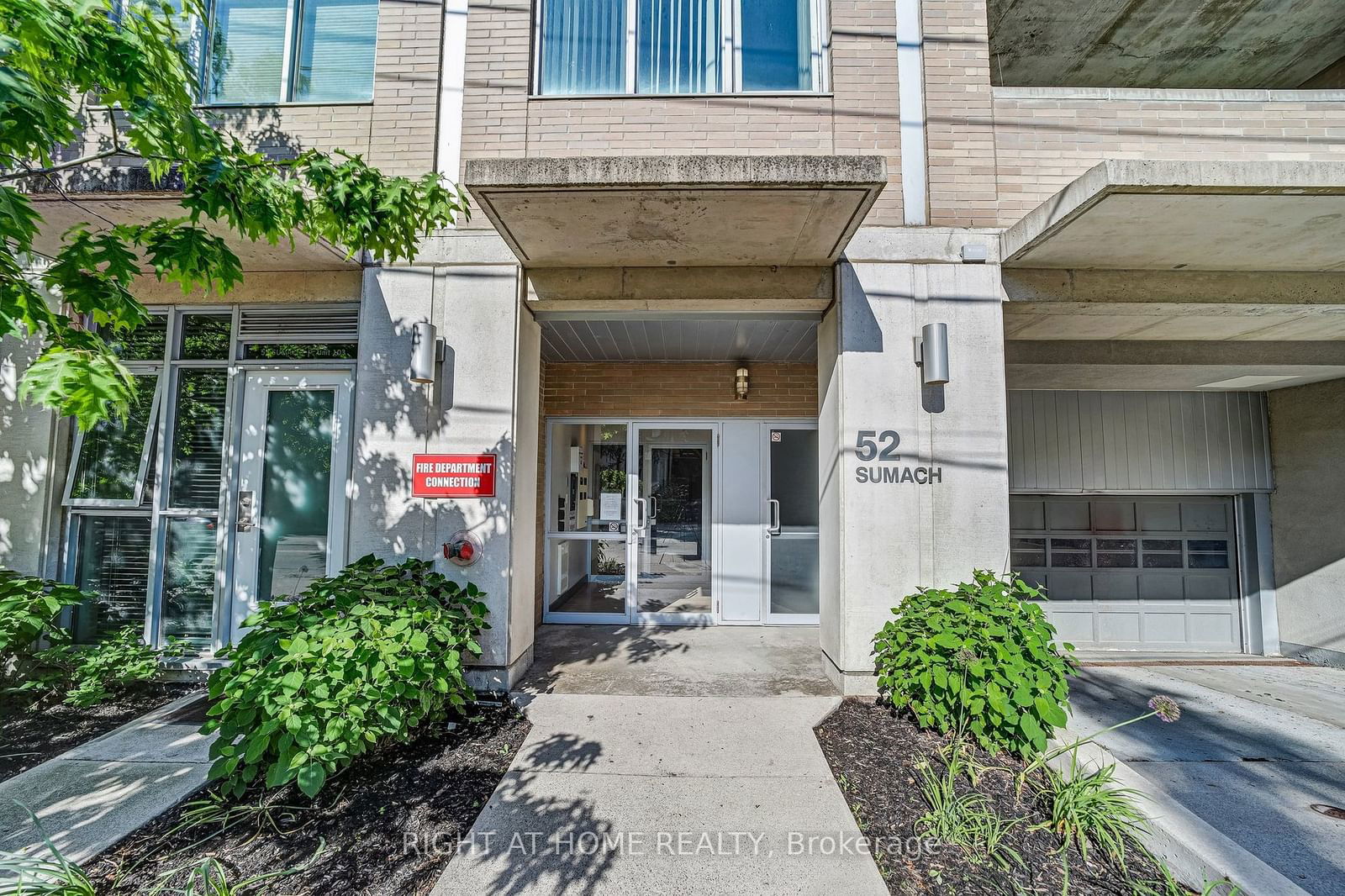 Condo for lease at 106-52 Sumach Street, Toronto, Moss Park, M5A 3J7 - MLS: C11936146