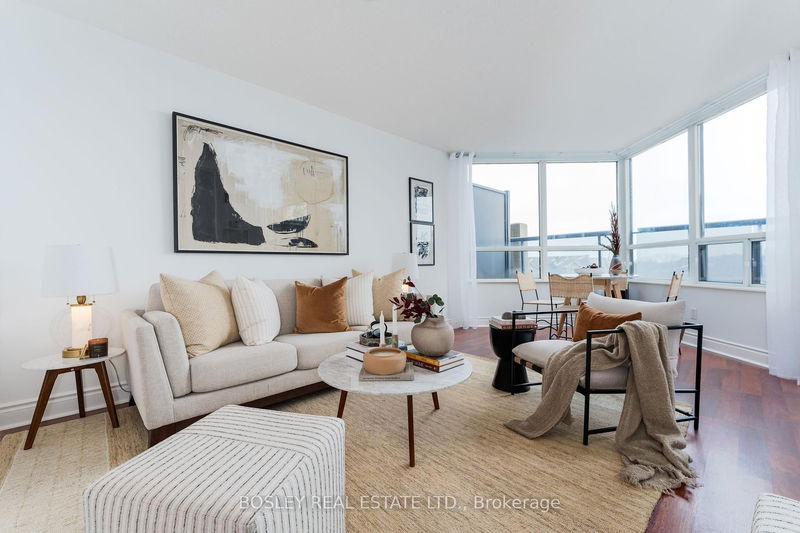home for sale on 402-10 Northtown Way