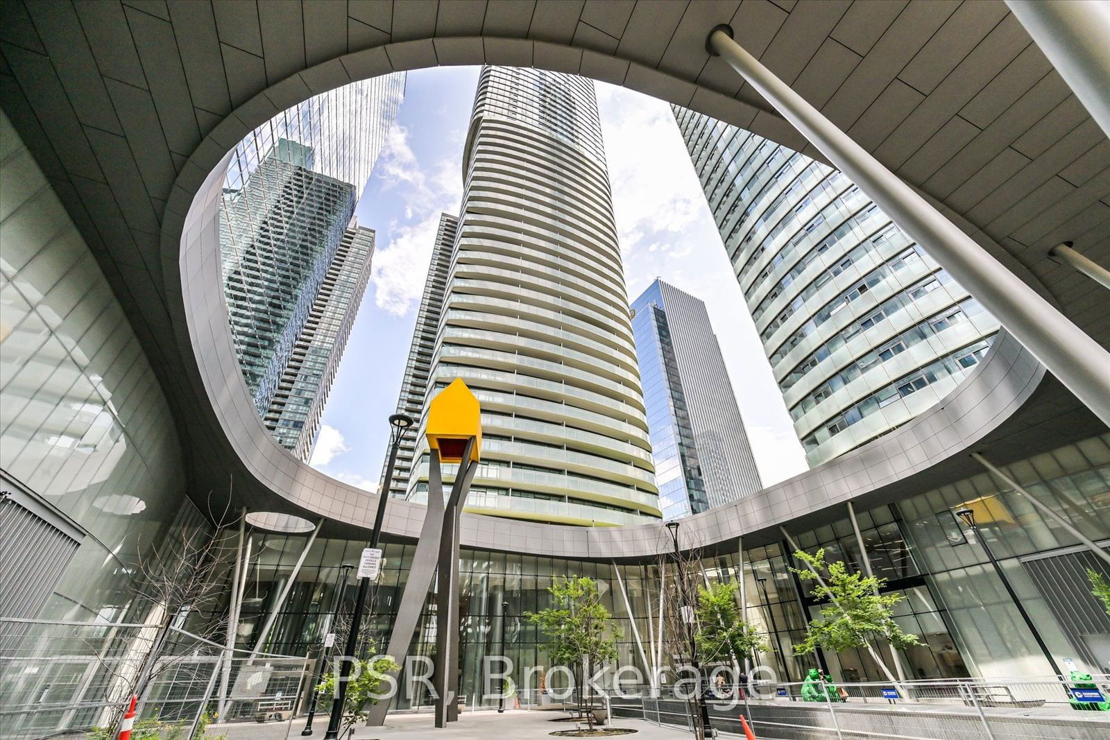 Condo for lease at 5105-14 York Street, Toronto, Waterfront Communities C1, M5J 0B1 - MLS: C11936330