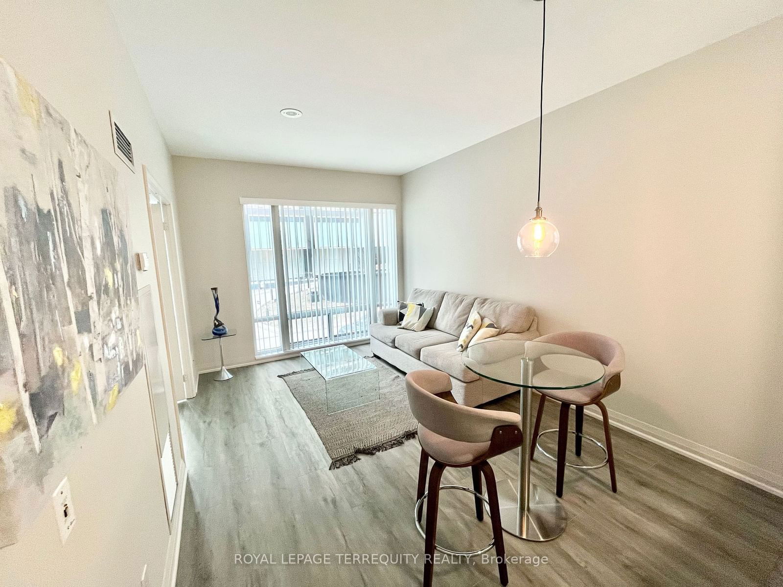 Condo for lease at 202-1121 Bay Street, Toronto, Bay Street Corridor, M5S 3L9 - MLS: C11936391