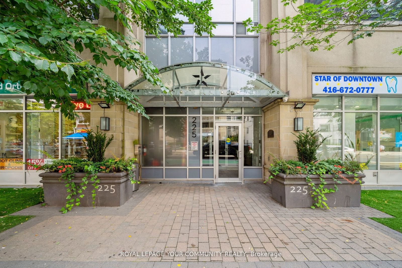 Condo for sale at 407-225 Wellesley Street, Toronto, Cabbagetown-South St. James Town, M4X 1X8 - MLS: C11936415