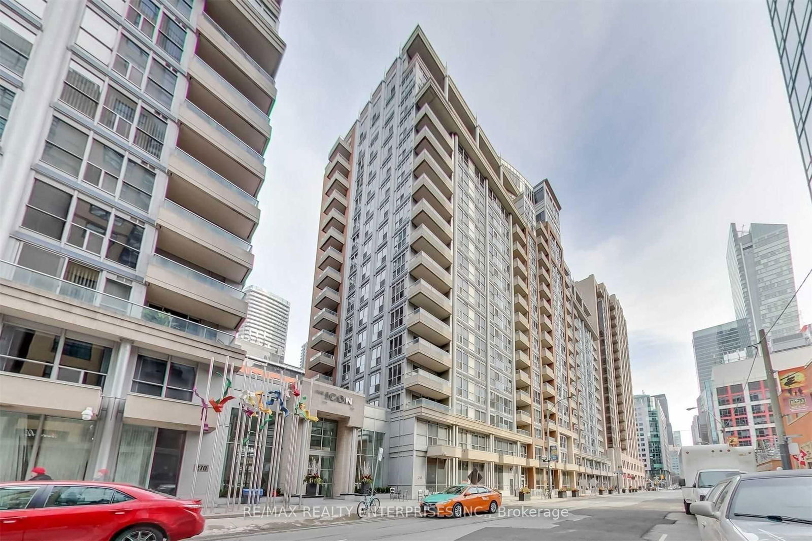 Condo for sale at 409-270 Wellington Street, Toronto, Waterfront Communities C1, M5V 3P5 - MLS: C11936480