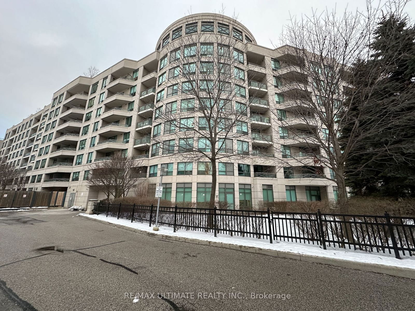 Condo leased at 726-205 The Donway W, Toronto, Banbury-Don Mills, M3B 3S5 - MLS: C11936743