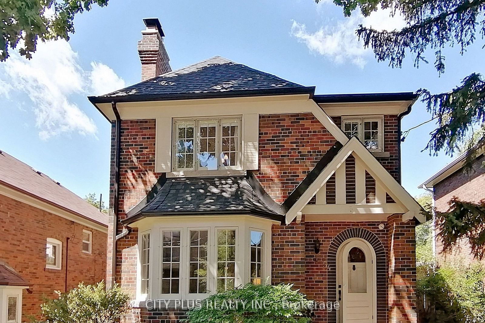 Detached House for lease at 54 Duncannon Drive, Toronto, Forest Hill South, M5P 2M2 - MLS: C11936754