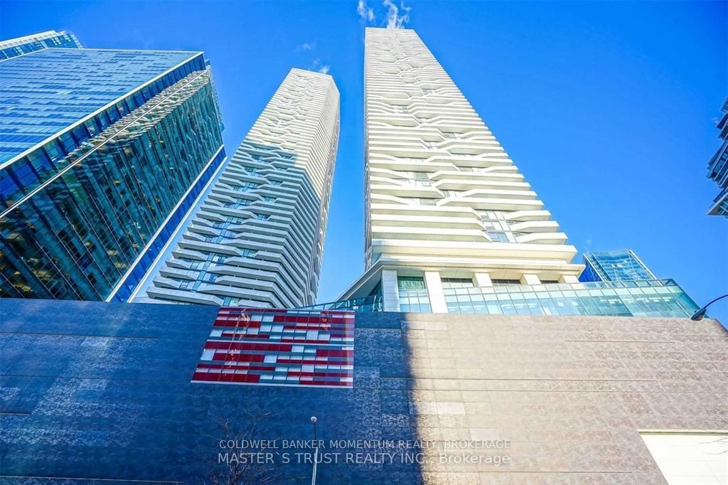 Condo for sale at 2401-88 Harbour Street, Toronto, Waterfront Communities C1, M5J 0C3 - MLS: C11936866