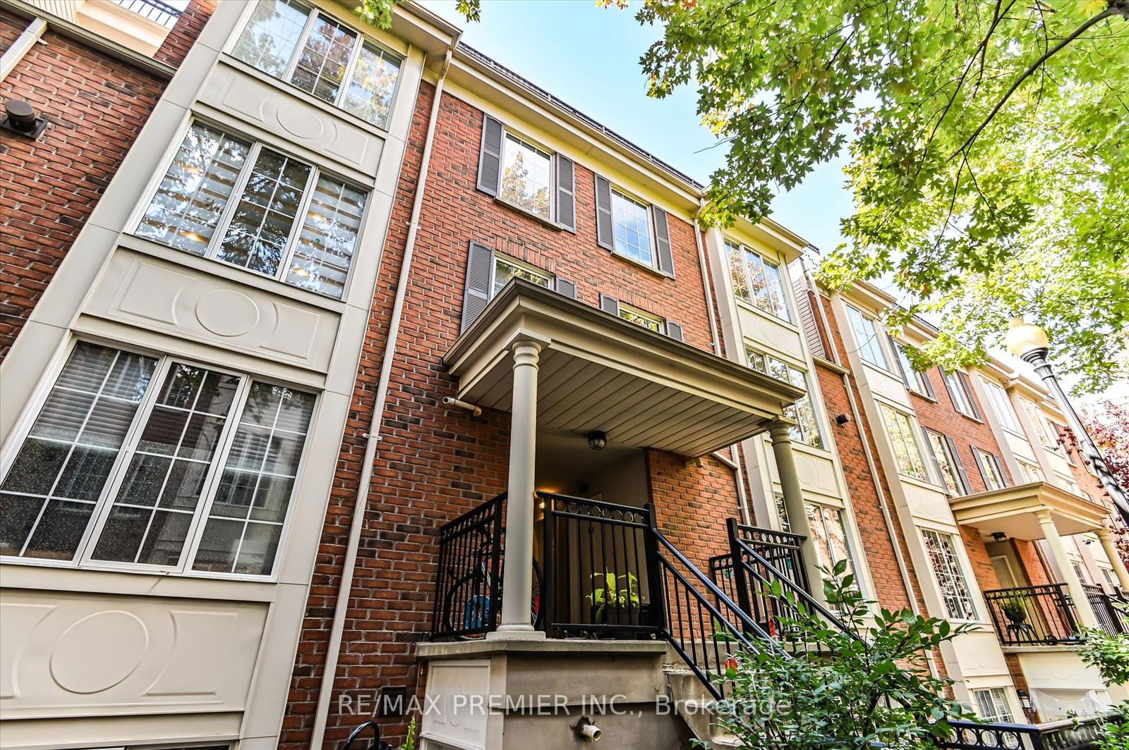 Townhouse for sale at 226-3 Everson Drive, Toronto, Willowdale East, M2N 7C2 - MLS: C11936972