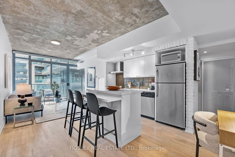 home for sale on 903-650 King Street