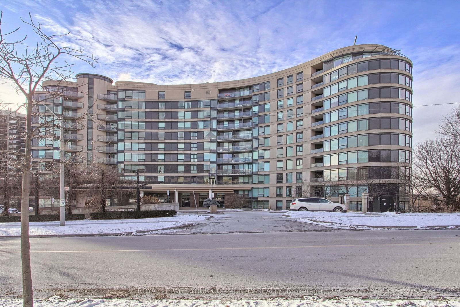 Condo for lease at 1010-18 Valley Woods Road, Toronto, Parkwoods-Donalda, M3A 0A1 - MLS: C11937135