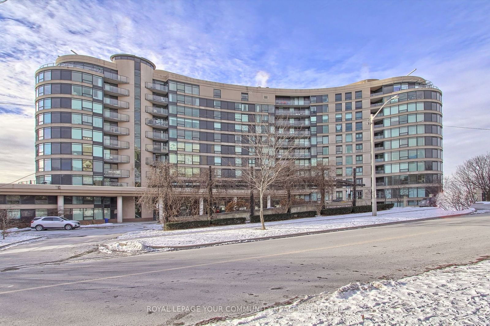 Condo for lease at 1010-18 Valley Woods Road, Toronto, Parkwoods-Donalda, M3A 0A1 - MLS: C11937135