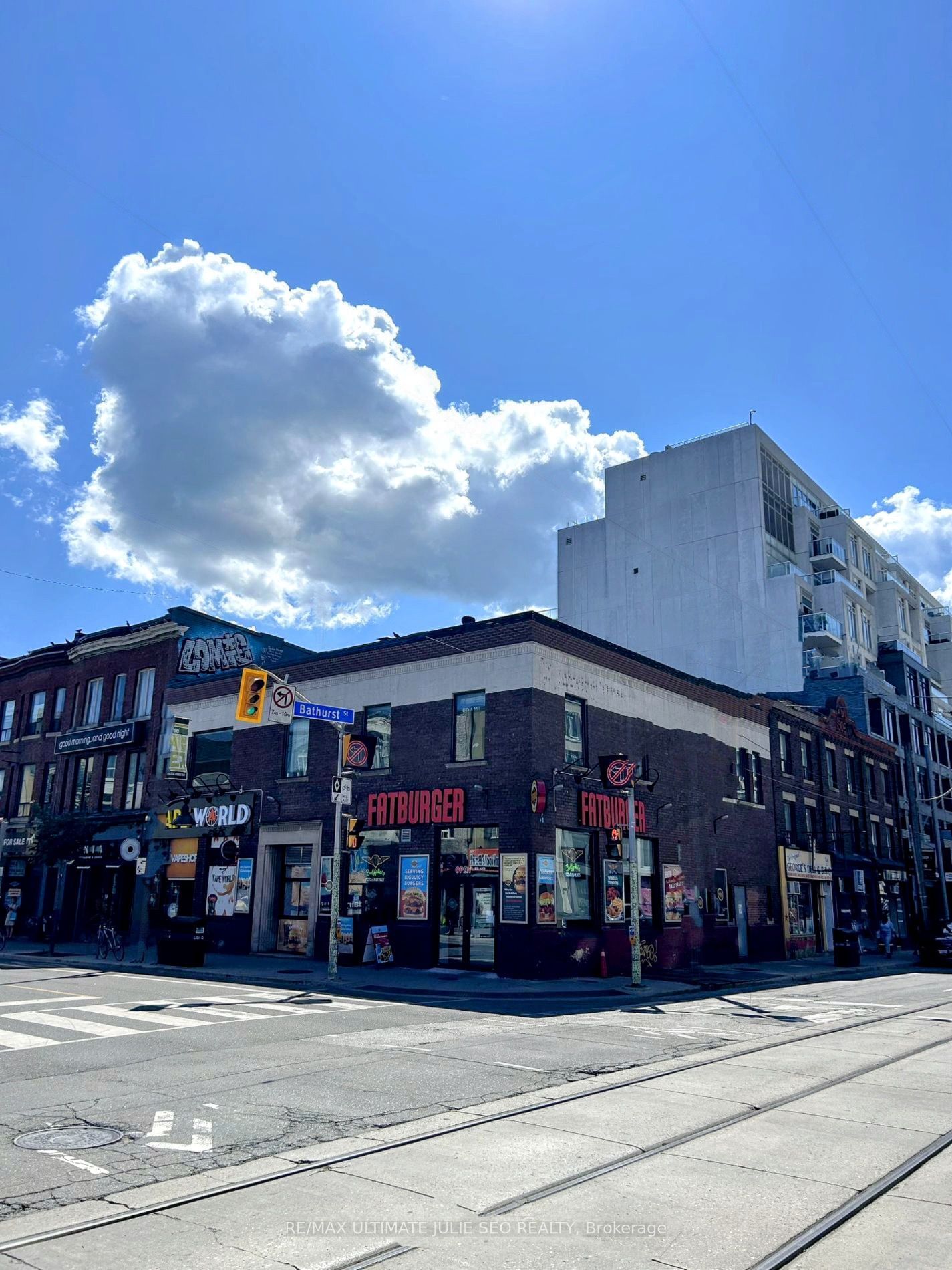 Commercial/Retail for lease at 2nd flr-565 Bloor Street, Toronto, University, M5S 1Y6 - MLS: C11937154