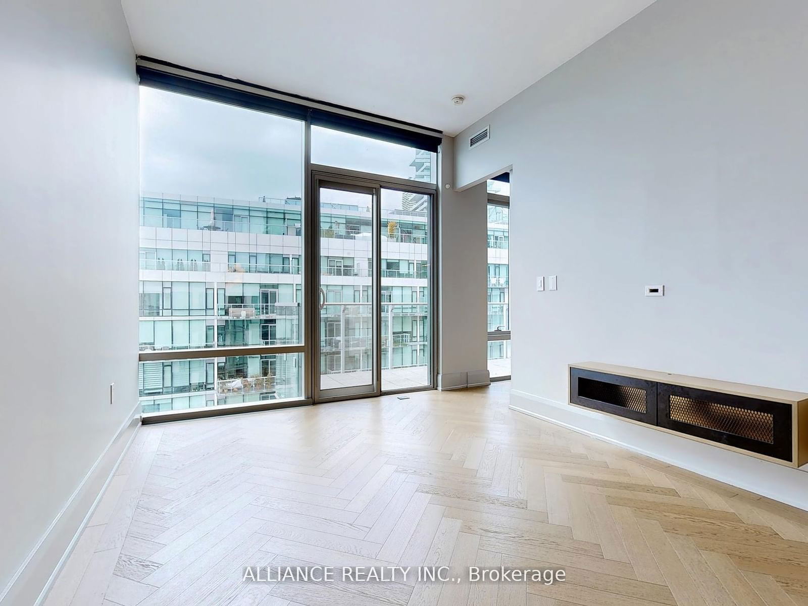 Condo for lease at 1023-39 Queens Quay, Toronto, Waterfront Communities C1, M5E 0A4 - MLS: C11937338