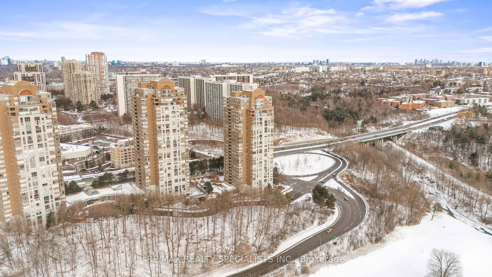 Condo for sale at 601-197 Wynford Drive, Toronto, Flemingdon Park, M3C 3P3 - MLS: C11937579