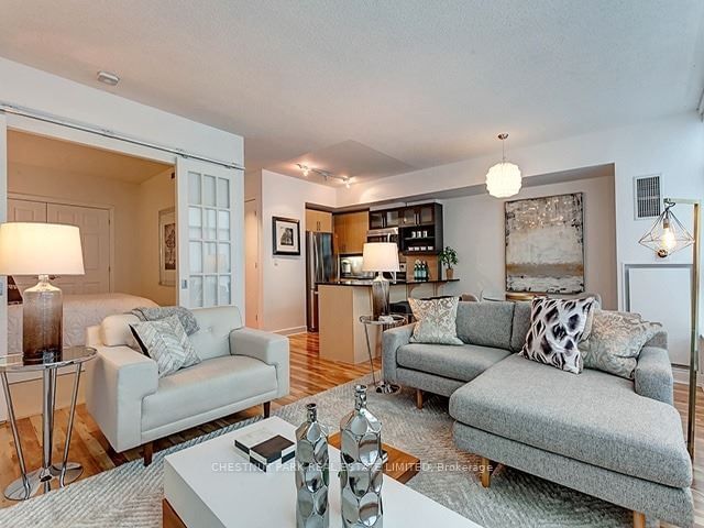 Condo for sale at 319-350 Wellington Street, Toronto, Waterfront Communities C1, M5V 3W9 - MLS: C11937742