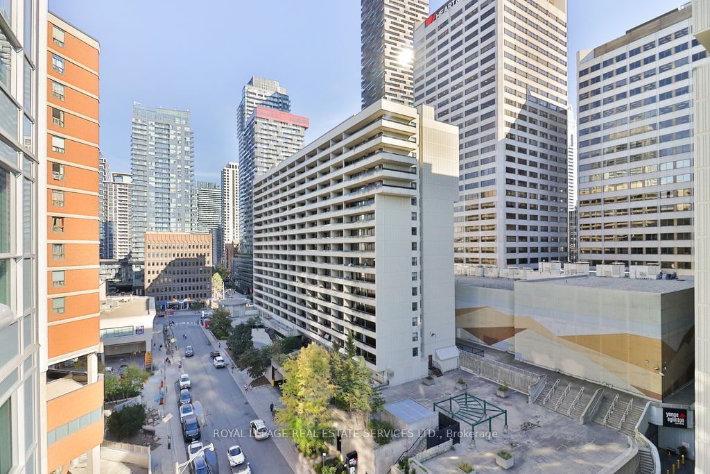 Condo for lease at 908-58 Orchard View Boulevard, Toronto, Yonge-Eglinton, M4R 0A2 - MLS: C11938236