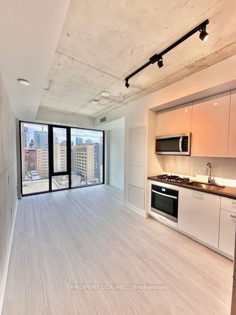 Condo for lease at 1209-195 McCaul Street, Toronto, Kensington-Chinatown, M5T 0E5 - MLS: C11938262