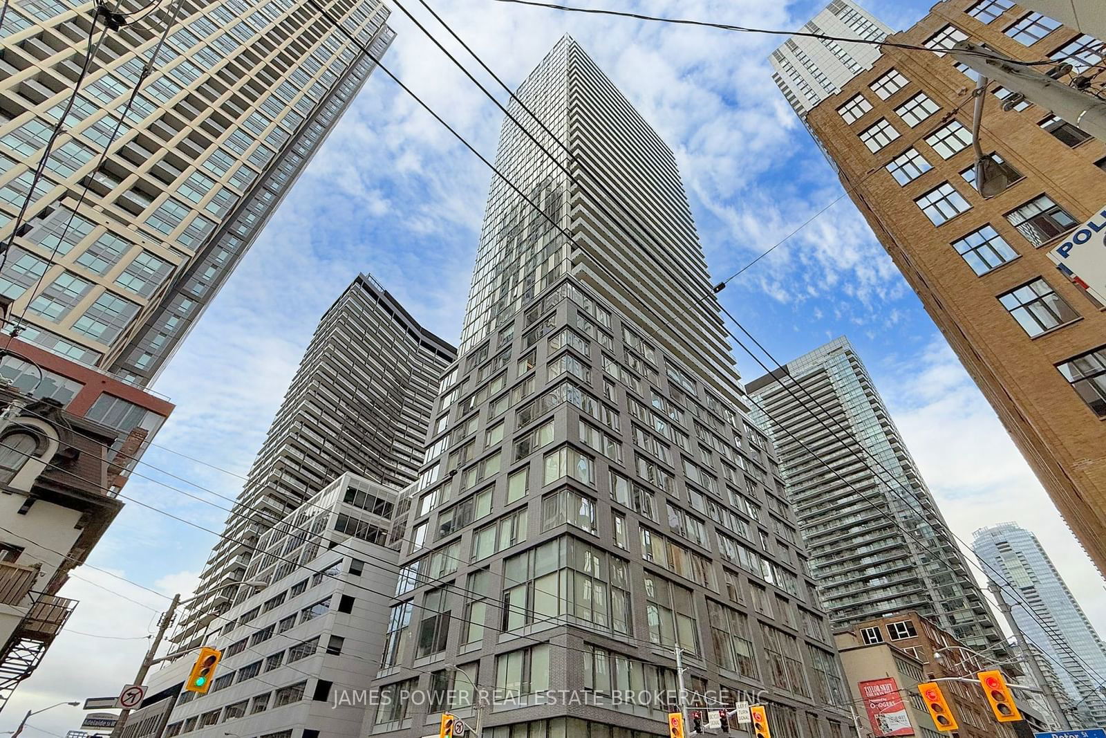 Condo for sale at 709-101 Peter Street, Toronto, Waterfront Communities C1, M5V 0G6 - MLS: C11939095