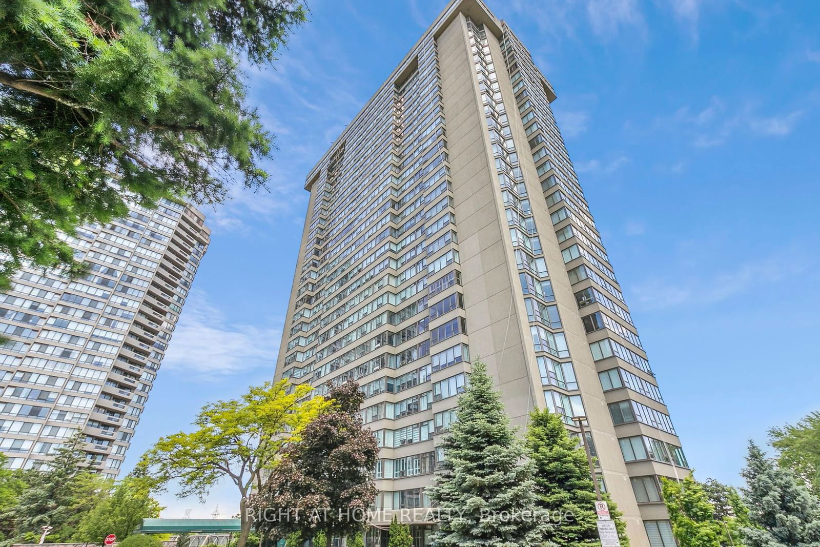 Condo for sale at 2704-55 Skymark Drive, Toronto, Hillcrest Village, M2H 3N4 - MLS: C11939344