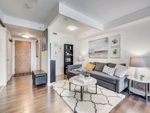 home for lease on 621-20 Joe Shuster Way