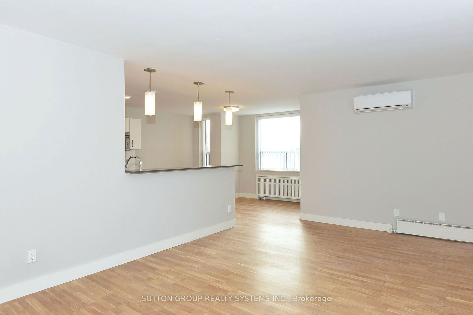 Property for lease at 404-2400 Bathurst Street, Toronto, Forest Hill North, M6B 2Y7 - MLS: C11939584