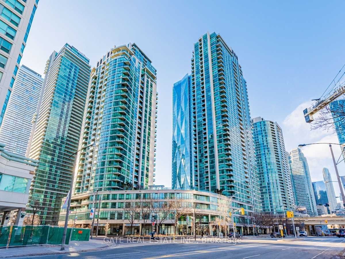 Condo for lease at 2405-12 Yonge Street, Toronto, Waterfront Communities C1, M5E 1R4 - MLS: C11939710