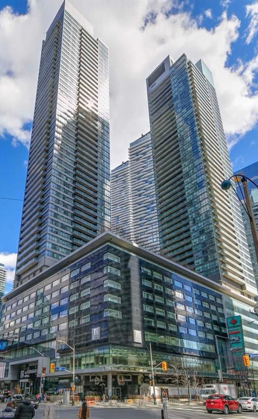 Condo for sale at 1810-55 Bremner Boulevard, Toronto, Waterfront Communities C1, M5J 0A6 - MLS: C11939854