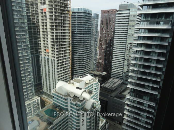 Condo for lease at 3505-357 King Street, Toronto, Waterfront Communities C1, M5V 0S7 - MLS: C11940524