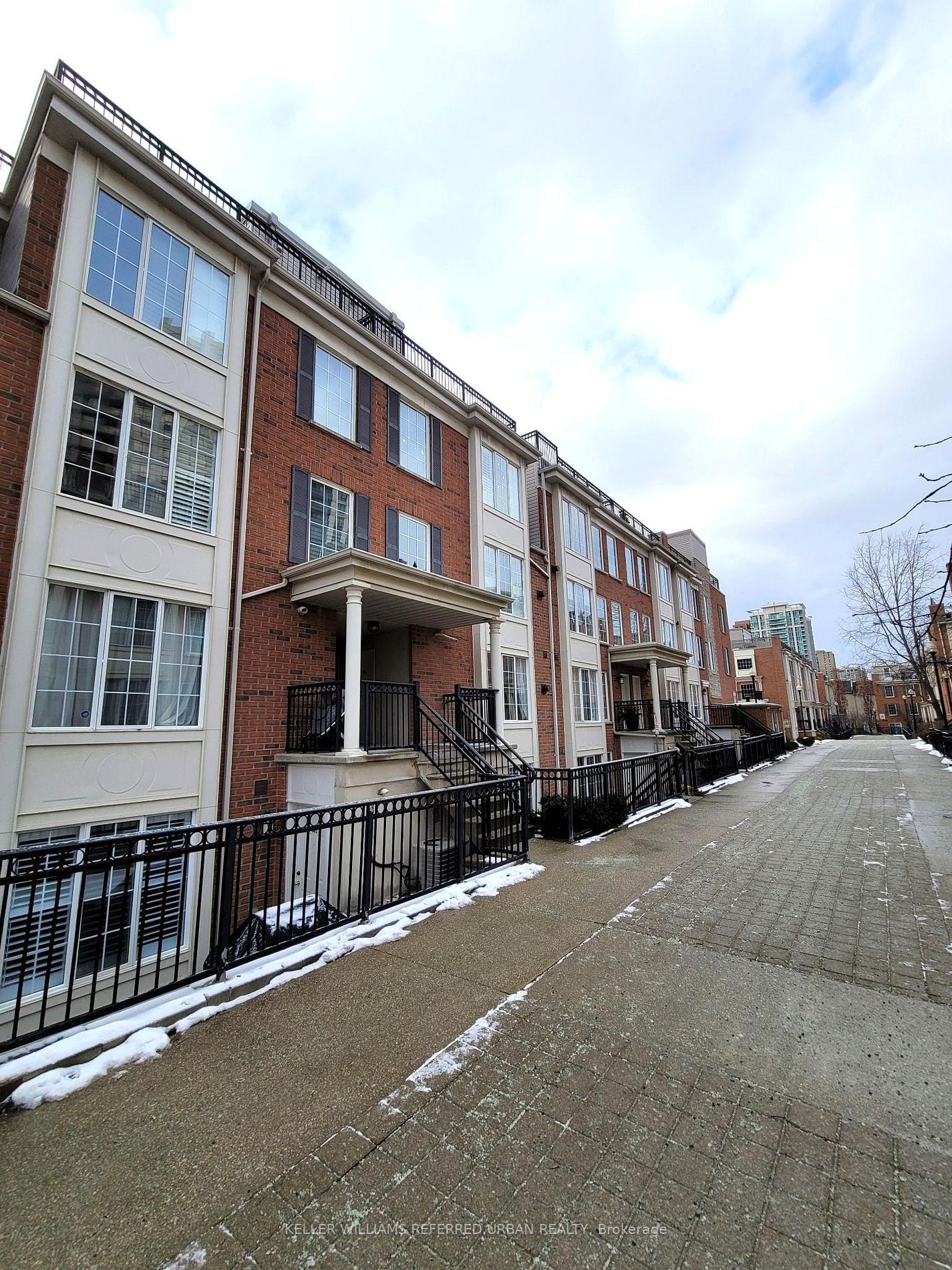 Townhouse for lease at 344-3 Everson Drive, Toronto, Willowdale East, M2N 7C2 - MLS: C11940563