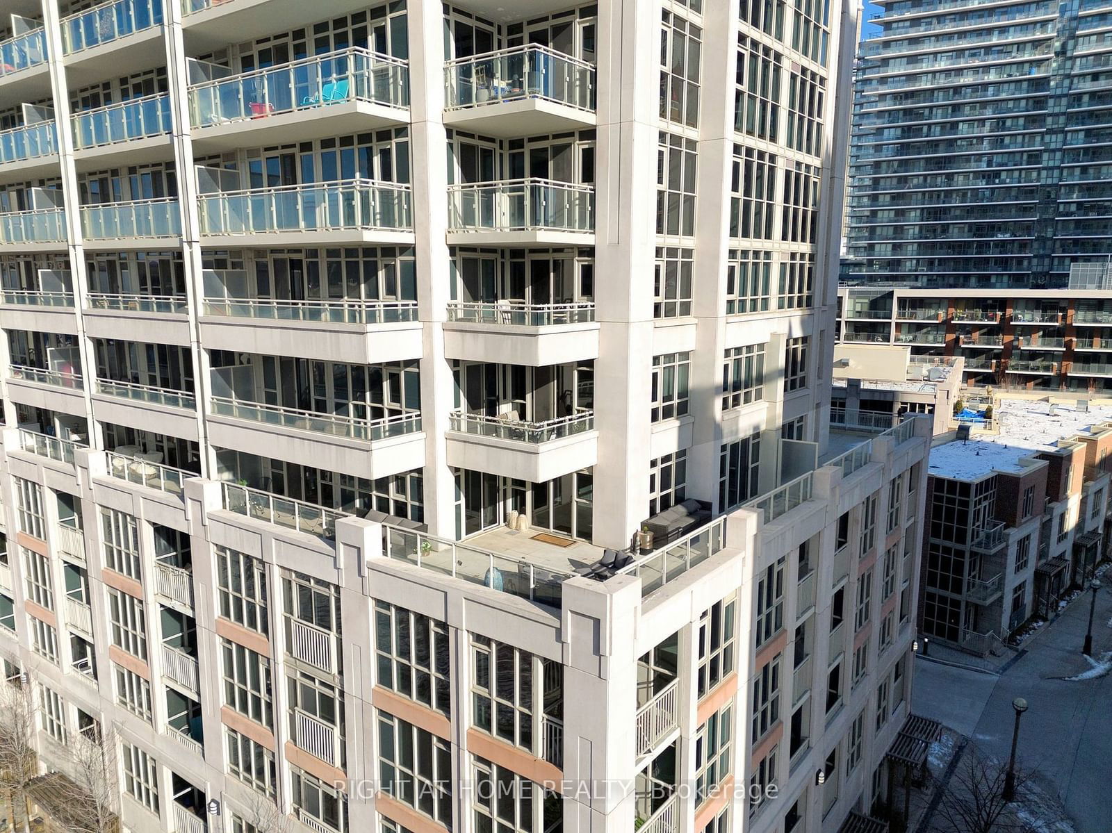 Condo sold at 809-35 Bastion Street, Toronto, Waterfront Communities C1, M5V 0C2 - MLS: C11940675