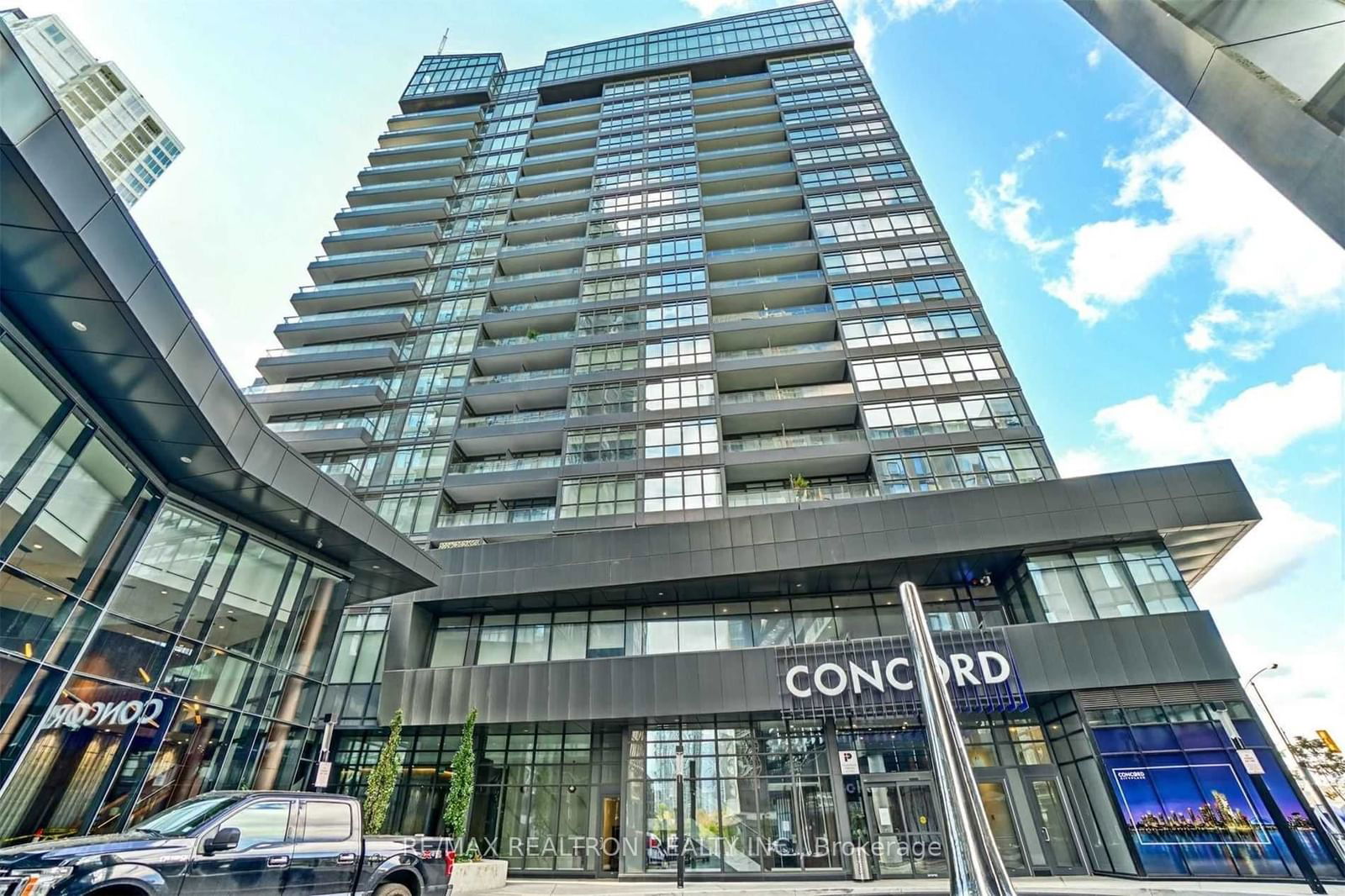 Condo leased at 903-80 Queens Wharf Road, Toronto, Waterfront Communities C1, M5V 0J3 - MLS: C11940773