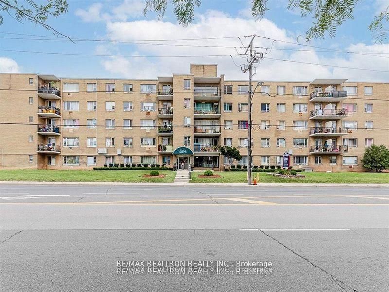 Condo for lease at 203-2895 Bathurst Street, Toronto, Bedford Park-Nortown, M6H 3A8 - MLS: C11940775