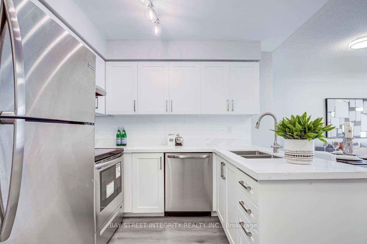 Condo for lease at 908-5508 Yonge Street, Toronto, Willowdale West, M2N 7L2 - MLS: C11941013