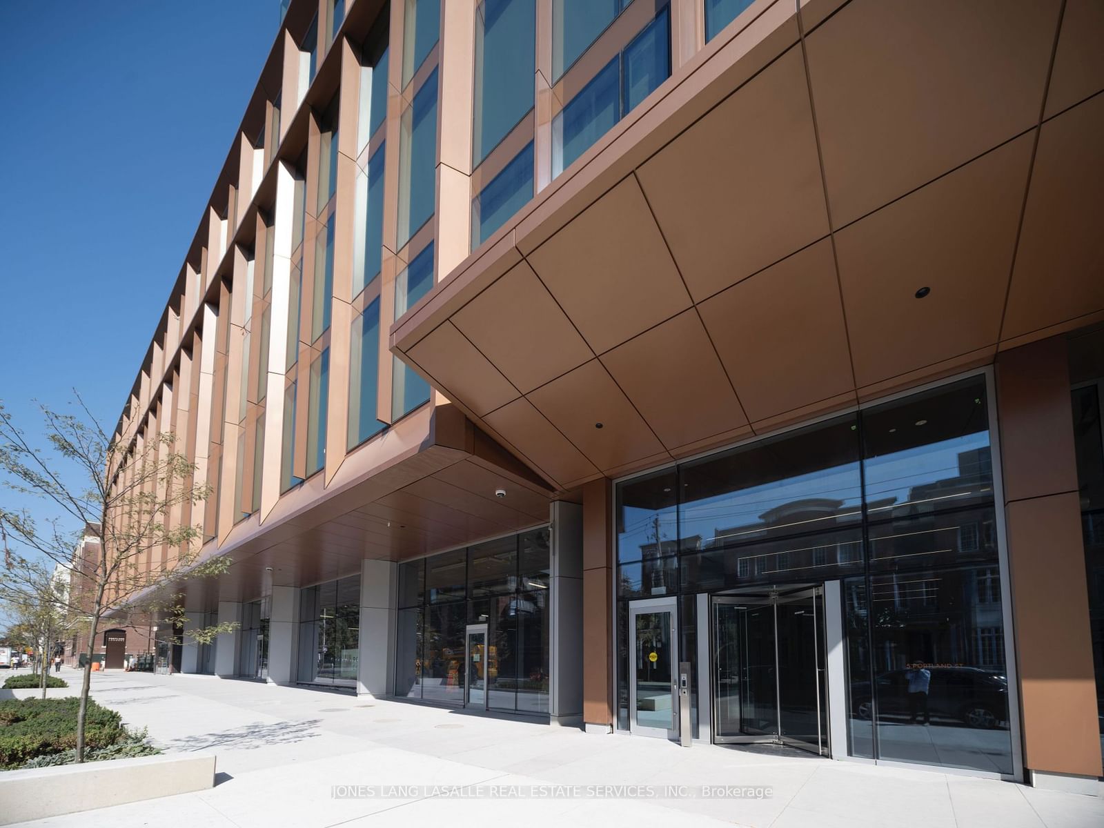 530 Front Street W - Photo 3