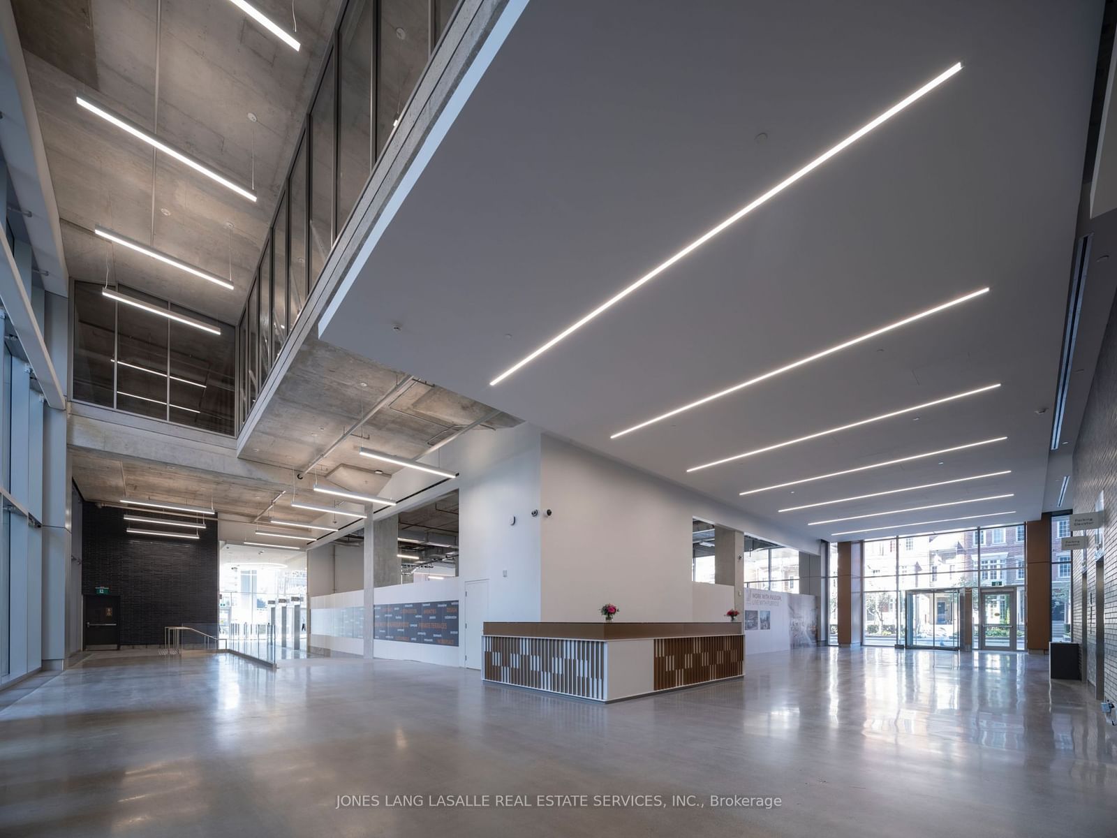 530 Front Street W - Photo 4