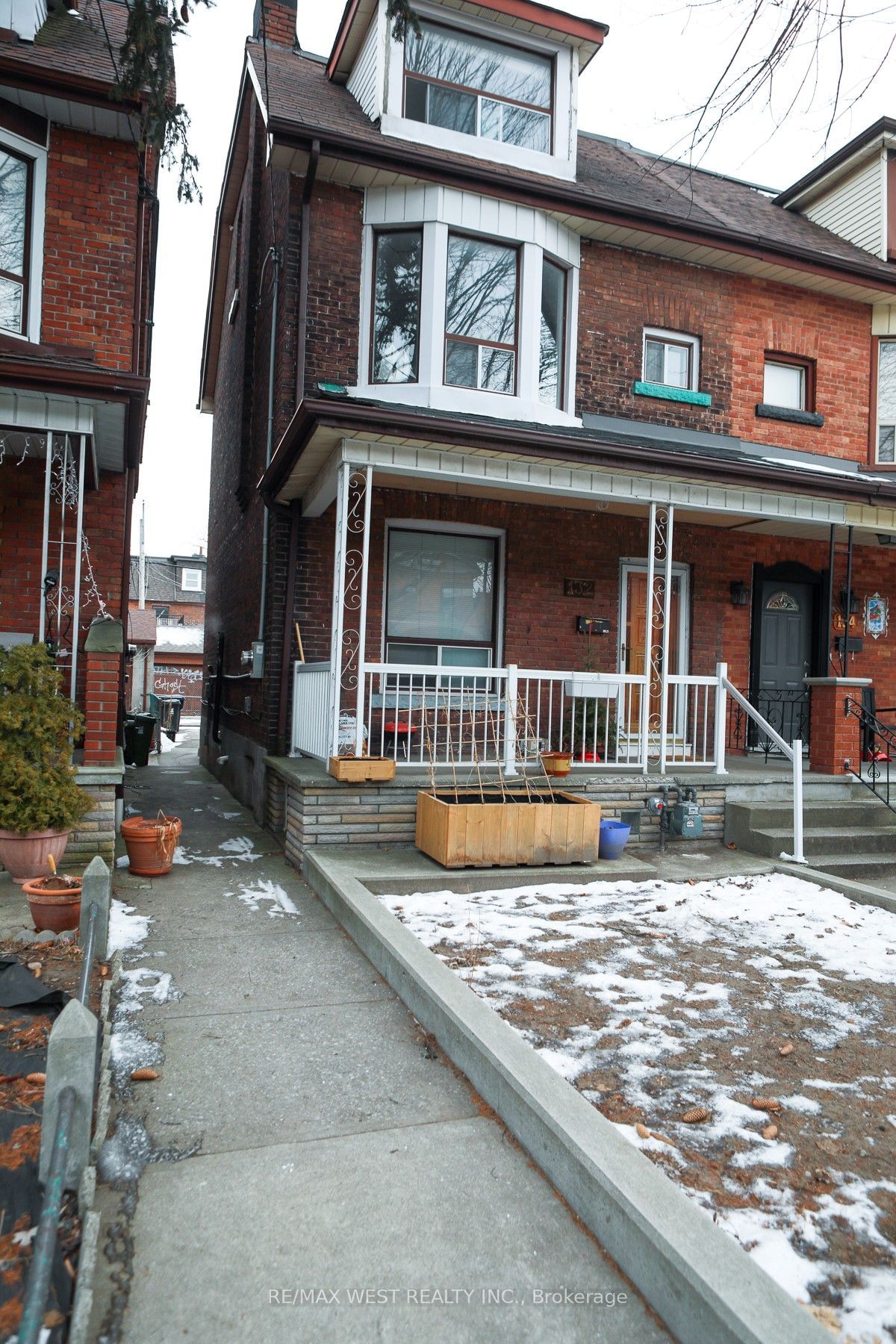 Semi-Detached House for lease at Lower-132 Grace Street, Toronto, Trinity-Bellwoods, M6J 2S2 - MLS: C11941570