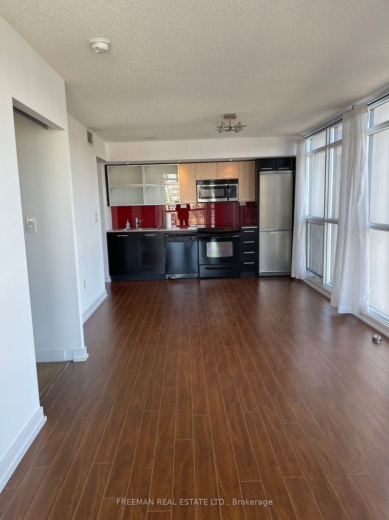 1007 - 25 Capreol Crt, Toronto, M5V 3Z7 | Image 2