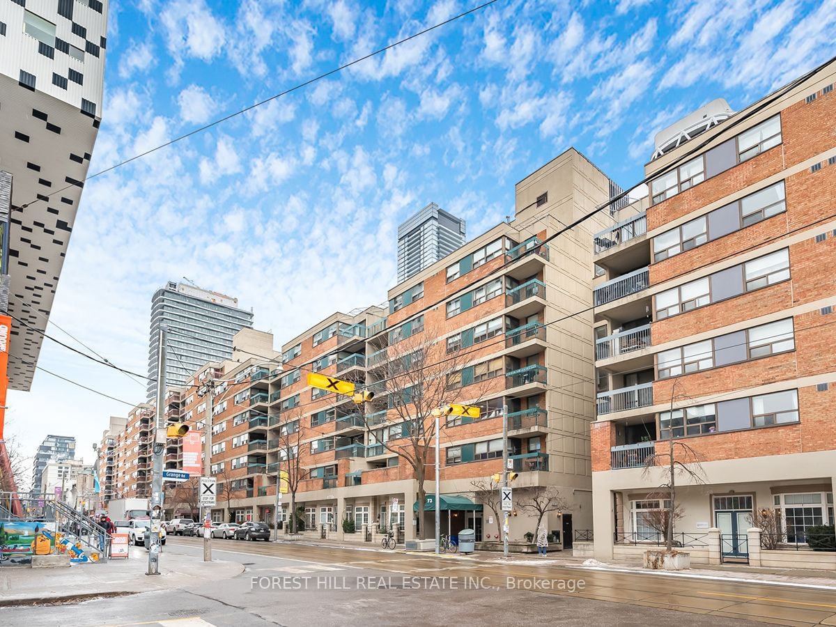 Condo for sale at 527-73 Mc Caul Street, Toronto, Kensington-Chinatown, M5T 2X2 - MLS: C11941720