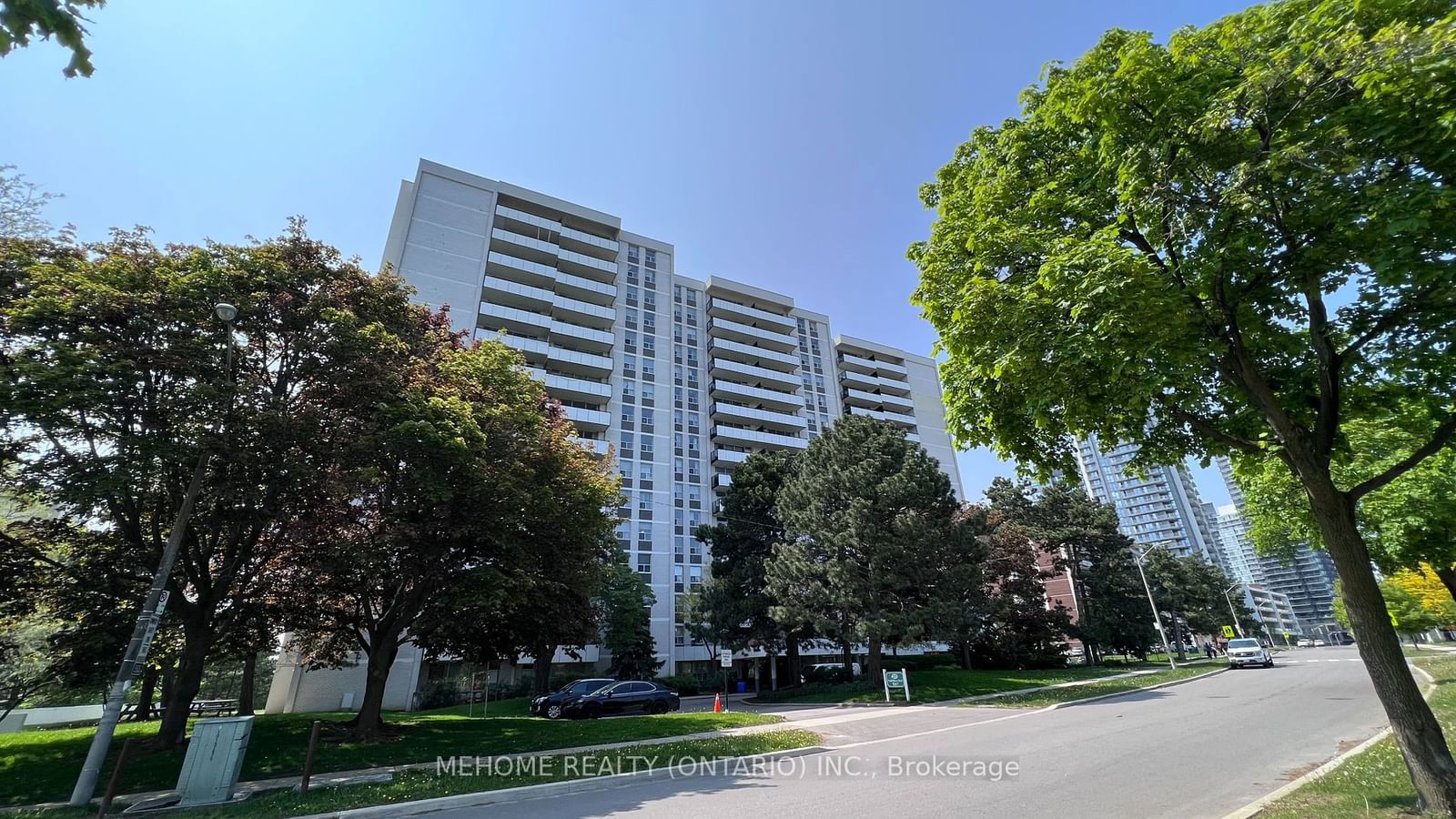 Condo for lease at 1704-20 Forest Manor Road, Toronto, Henry Farm, M2J 1M2 - MLS: C11941727