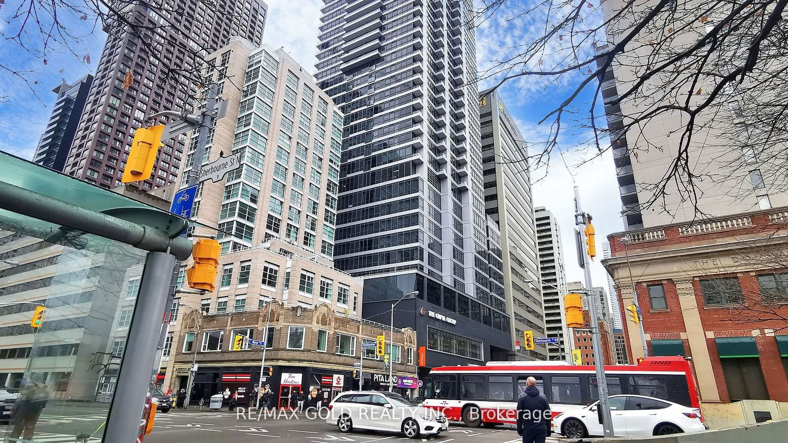 Condo for sale at 1410-395 Bloor Street, Toronto, North St. James Town, M4W 0B4 - MLS: C11941819