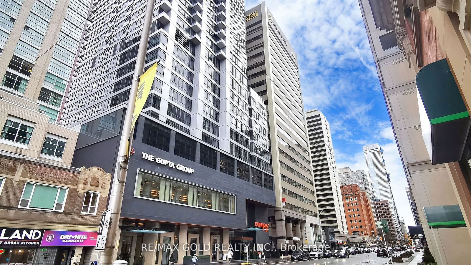 Condo for sale at 1410-395 Bloor Street, Toronto, North St. James Town, M4W 0B4 - MLS: C11941819