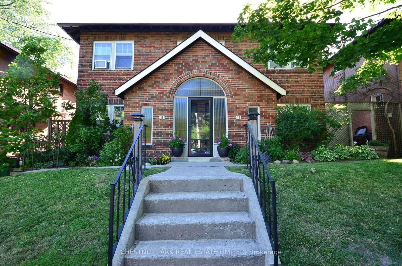 Semi-Detached House for lease at Main-16 Acacia Road, Toronto, Mount Pleasant West, M4S 1J6 - MLS: C11942157