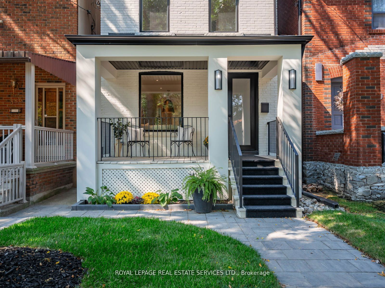 Detached House sold at 388 St Clarens Avenue, Toronto, Dufferin Grove, M6H 3W3 - MLS: C11942192