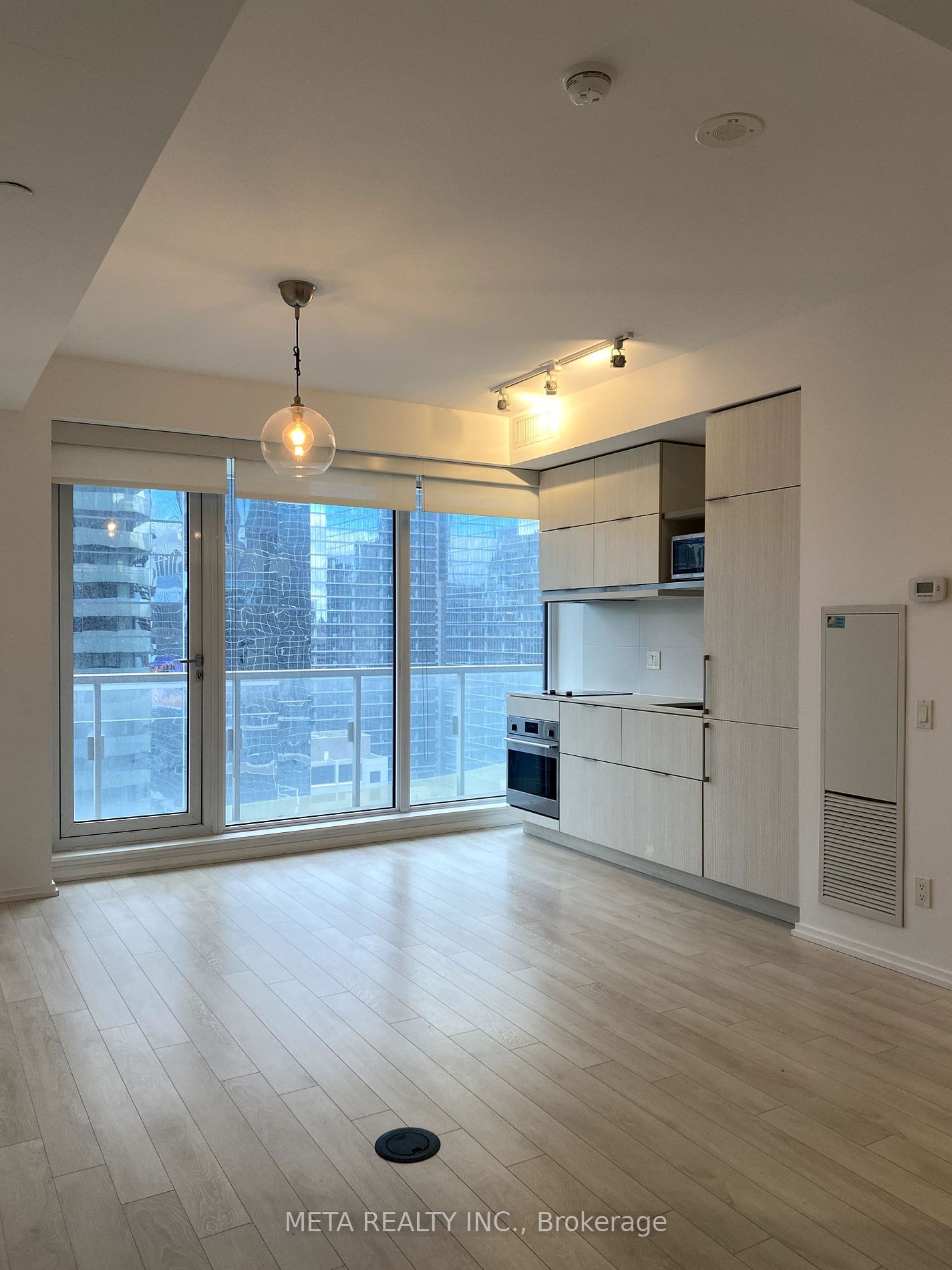 Condo for lease at 1808-197 Yonge Street, Toronto, Church-Yonge Corridor, M5B 0C1 - MLS: C11942205