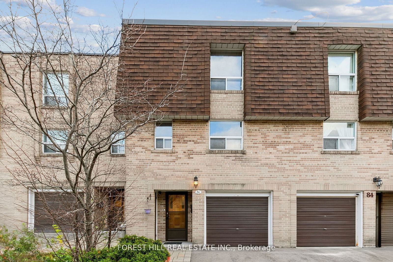 Townhouse for sale at 86 Village Greenway N/A, Toronto, Henry Farm, M2J 1K8 - MLS: C11942266