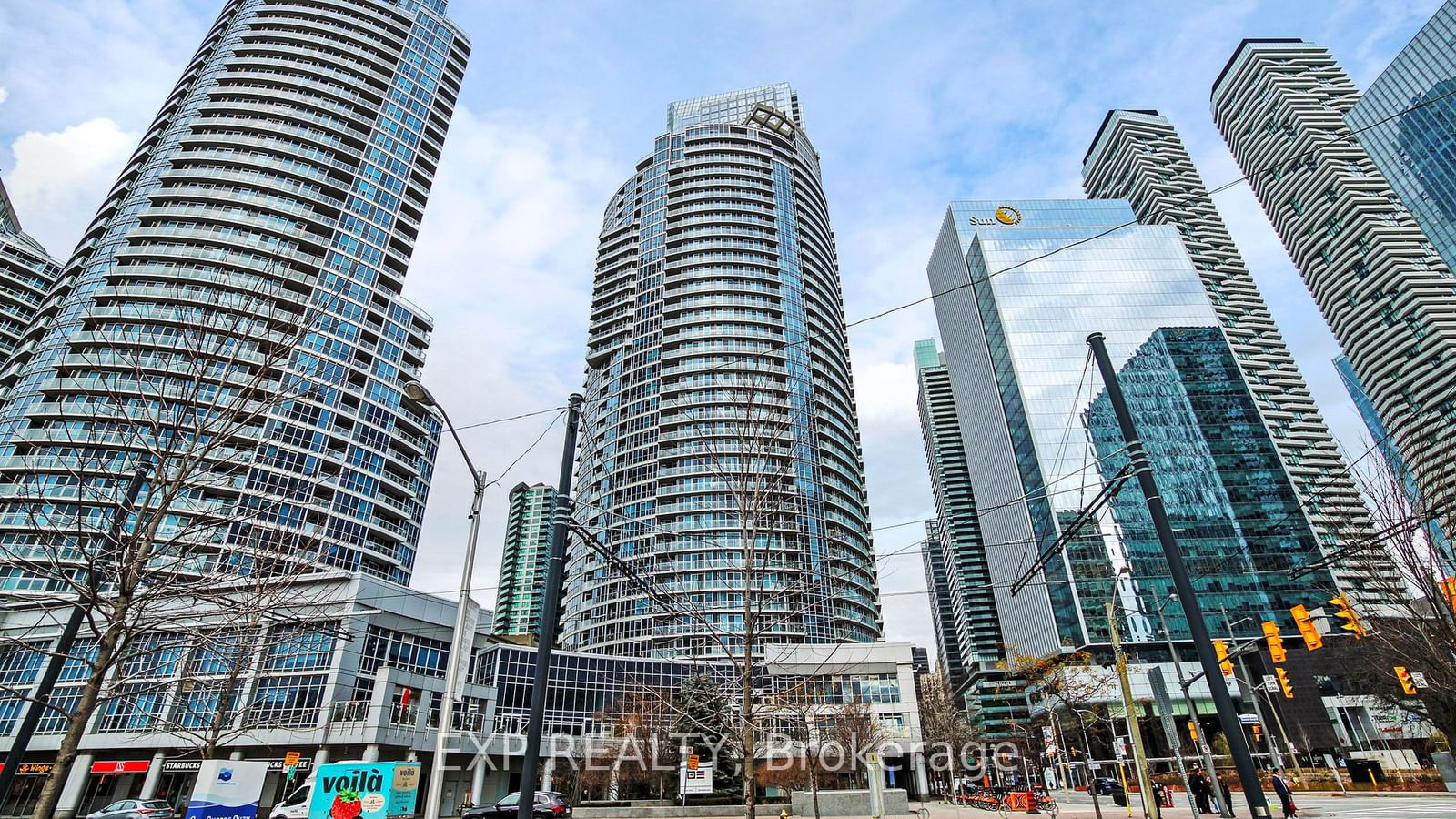 Condo leased at 2404-8 York Street, Toronto, Waterfront Communities C1, M5J 1R2 - MLS: C11942394