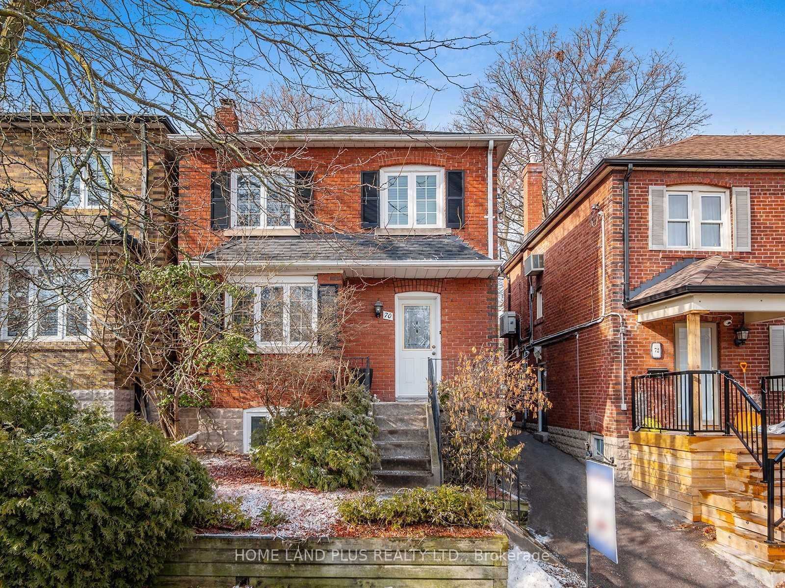 Detached House leased at 70 Mann Avenue, Toronto, Mount Pleasant East, M4S 2Y3 - MLS: C11942433