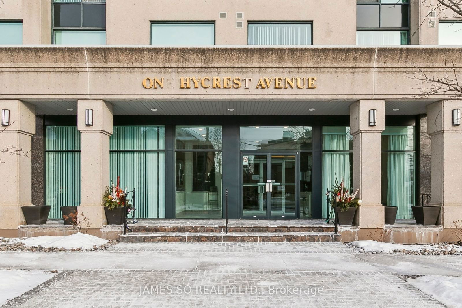 Condo for sale at 805-1 Hycrest Avenue, Toronto, Willowdale East, M2N 3B7 - MLS: C11942574