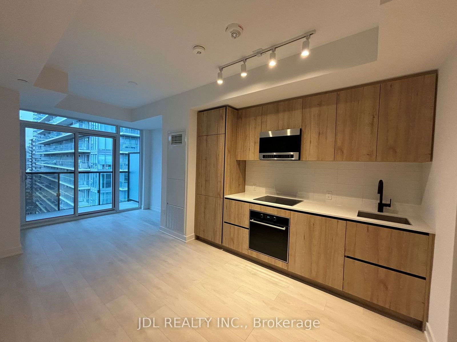 Condo for lease at 2203-127 Broadway Avenue, Toronto, Mount Pleasant West, M4P 1V8 - MLS: C11942848