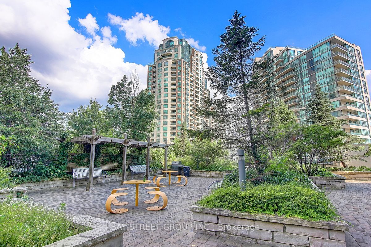 Condo for sale at 2504-15 Greenview Avenue, Toronto, Newtonbrook West, M2M 4M7 - MLS: C11942912