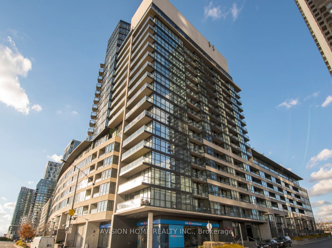 Condo for lease at 331-8 Telegram Mews, Toronto, Waterfront Communities C1, M5V 3Z5 - MLS: C11943222