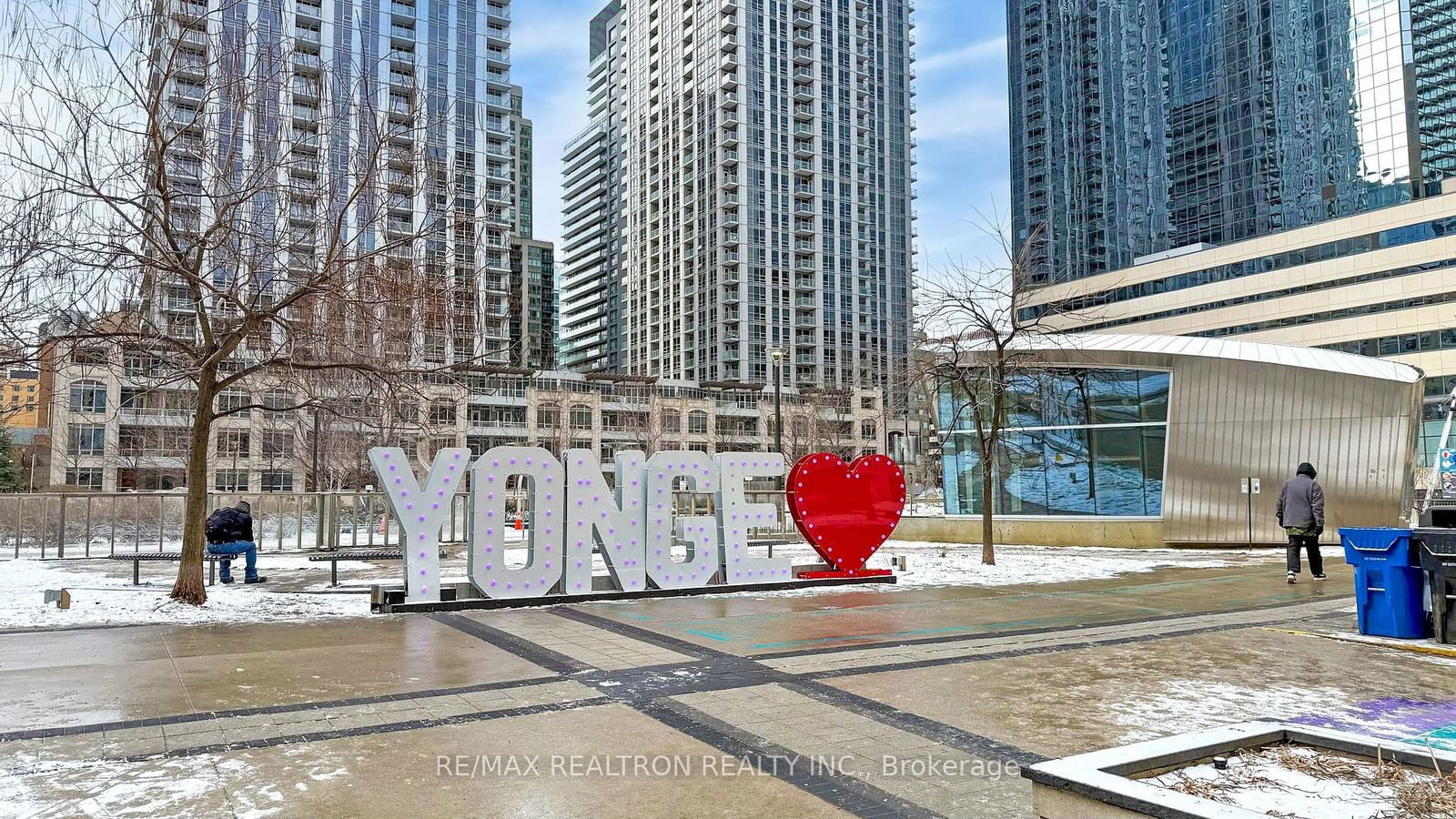 Condo for sale at 1104-386 YONGE ST Street, Toronto, Bay Street Corridor, M5B 0A5 - MLS: C11943589